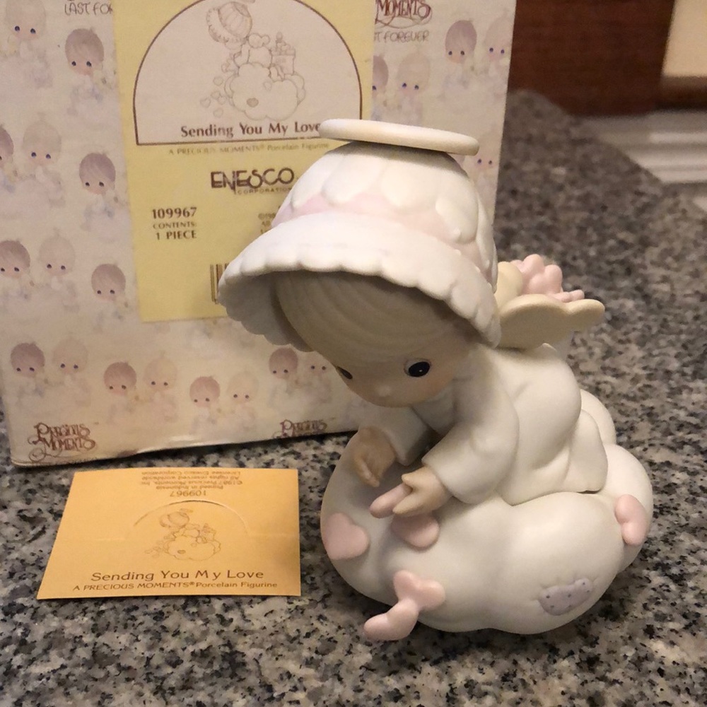 Precious Moments 1987 “Sending You My Love” porcelain figurine